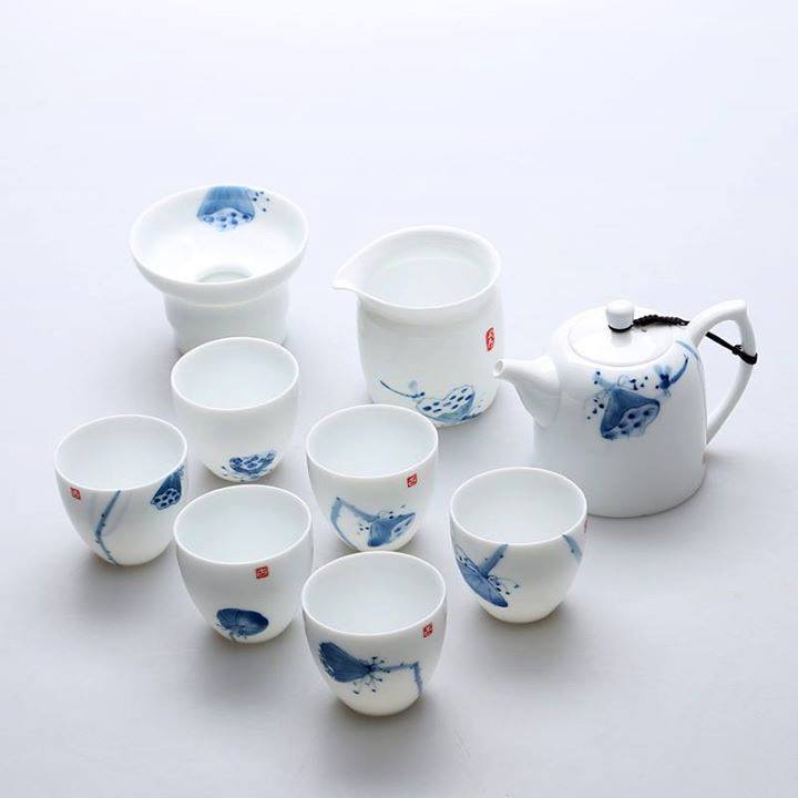 BỘ ẤM CHÉN SỨ LIÊN HOA